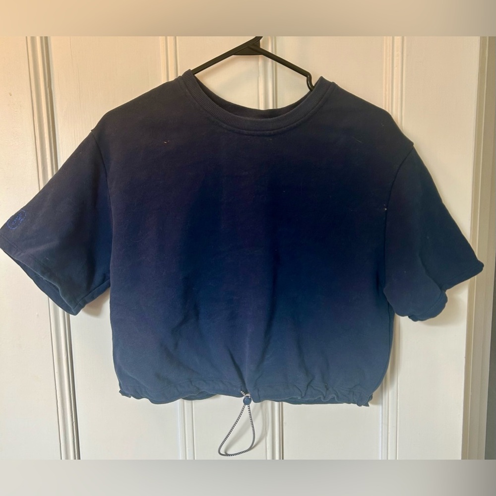 UGG cropped t shirt with bottom cinch